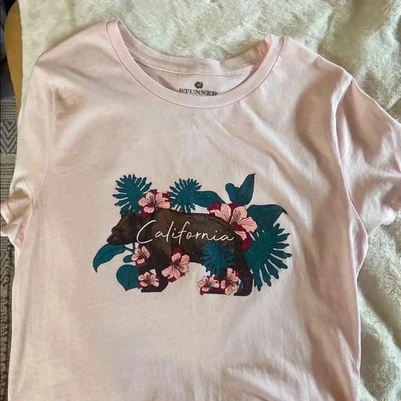 Stunner California Pink T-Shirt - Picture 5 of 5